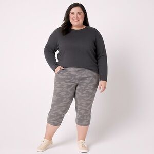 Belle by Kim Gravel Camo Pedal Pushers – TripleLuxe Twill – 5XP‎